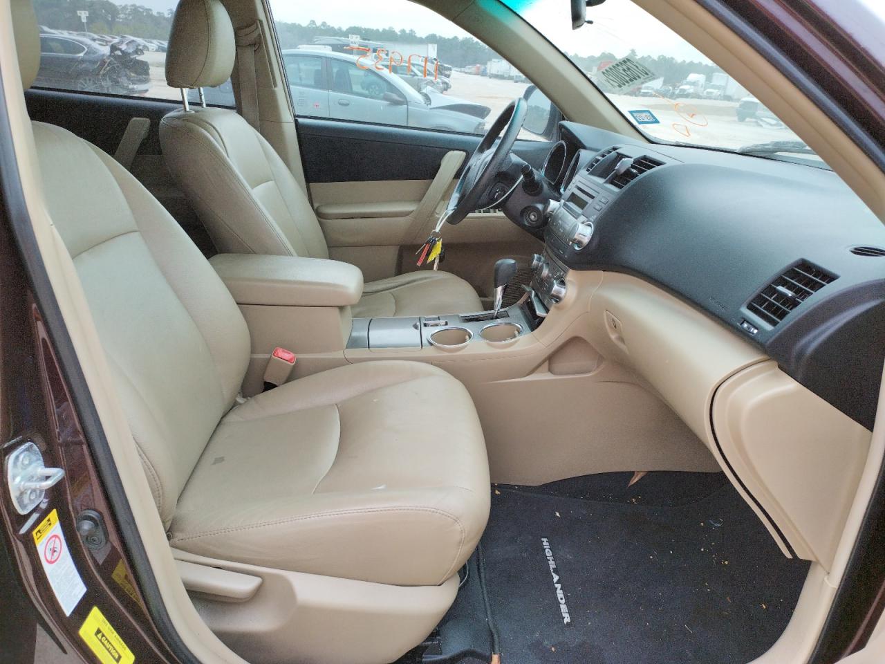 Zdjęcie 5 z aukcji – 2011 TOYOTA HIGHLANDER z VIN 5TDZA3EH8BS011431