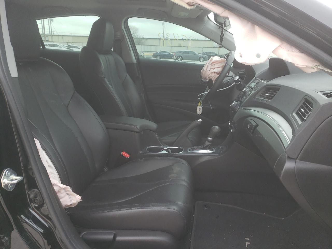 Photo 5 from auction – 2020 ACURA ILX with VIN 19UDE2F3XLA007277