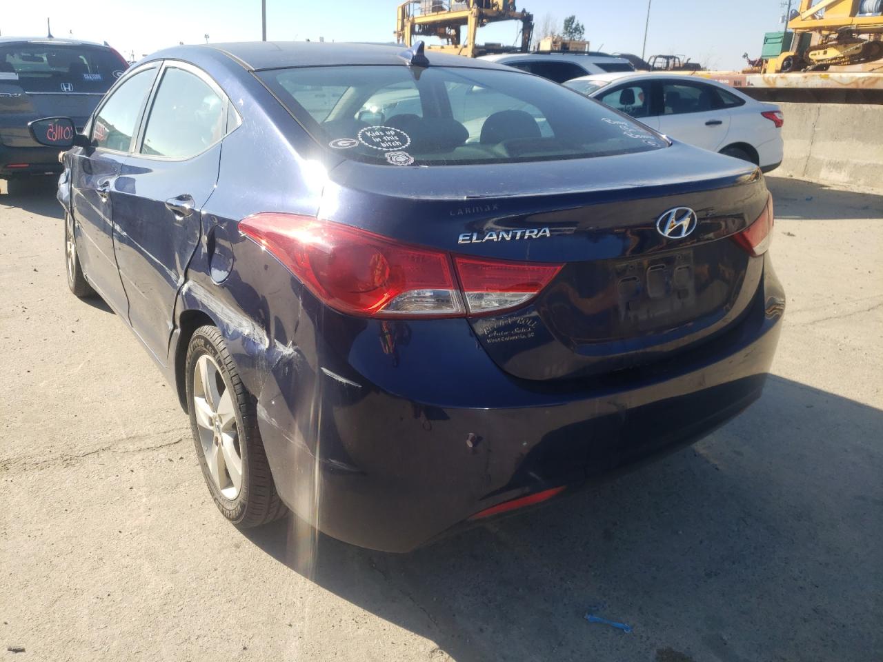 Photo 3 from auction – 2012 HYUNDAI ELANTRA GL with VIN 5NPDH4AE2CH087063