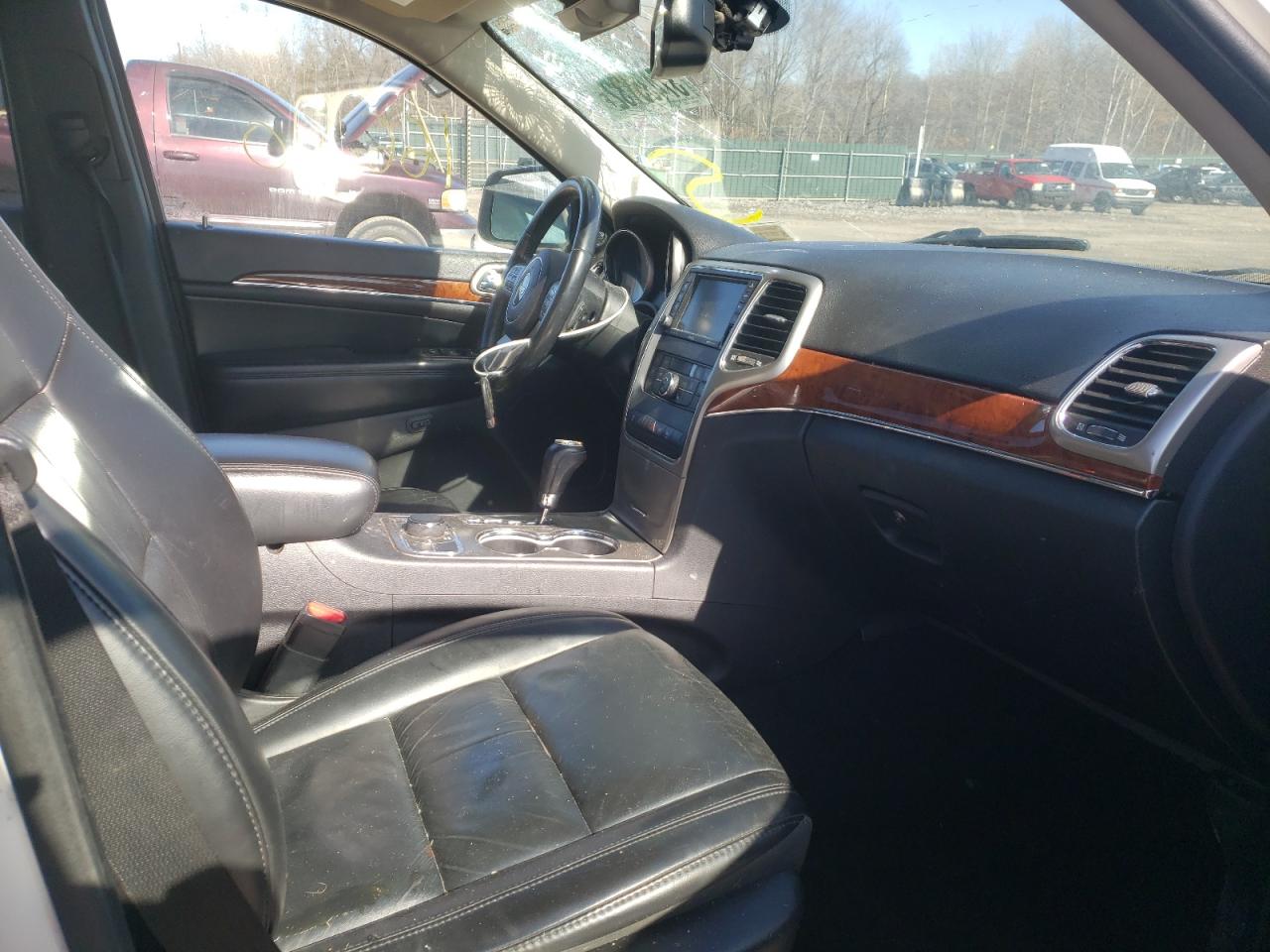 Photo 5 from auction – 2011 JEEP GRAND CHER with VIN 1J4RR5GG6BC543362