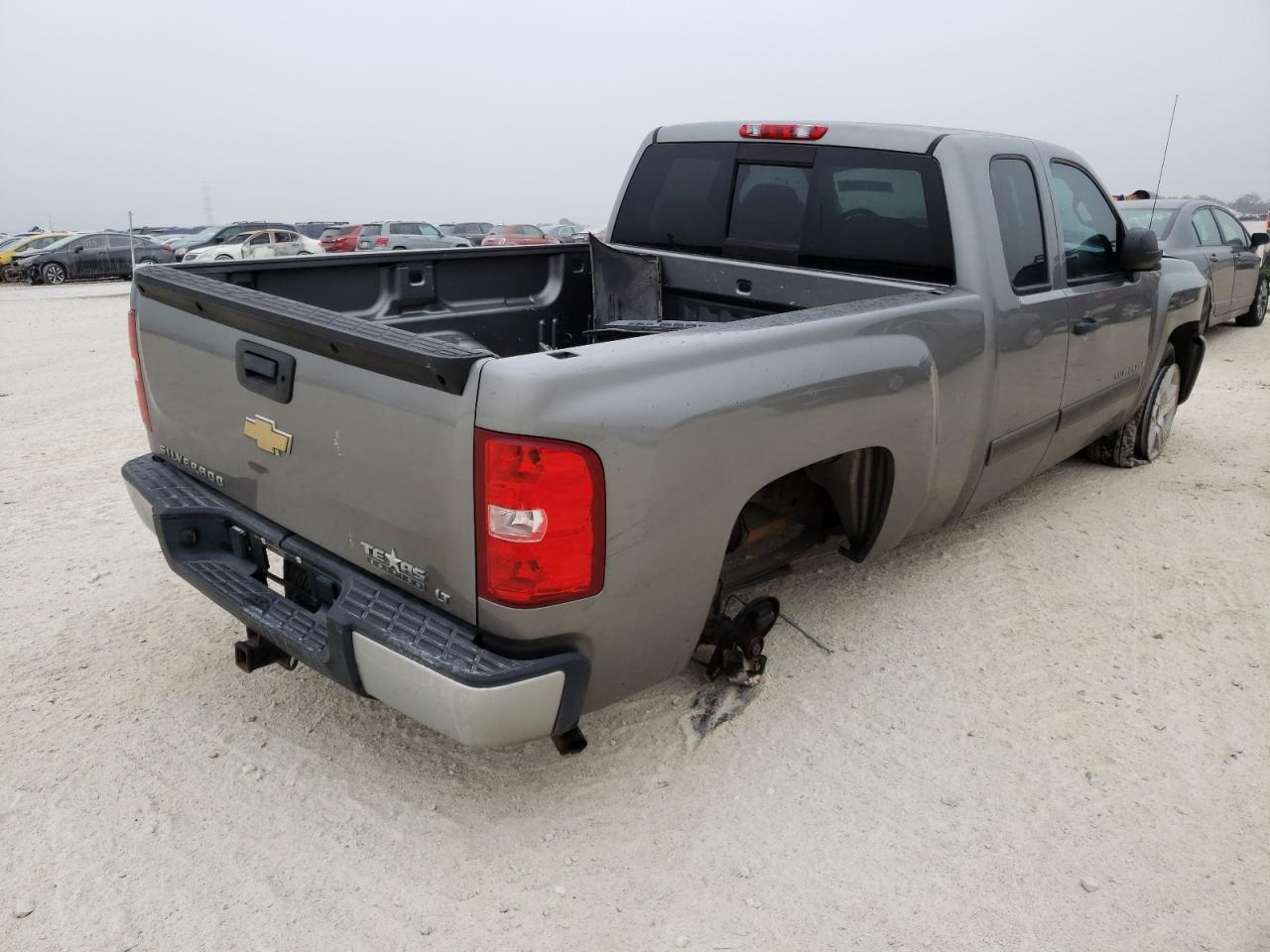 Photo 4 from auction – 2007 CHEVROLET SILVERADO with VIN 2GCEC19J571687022