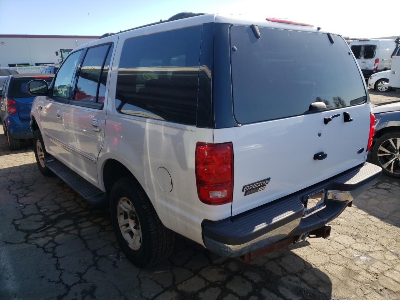 Photo 3 from auction – 2001 FORD EXPEDITION with VIN 1FMPU16L41LB73767