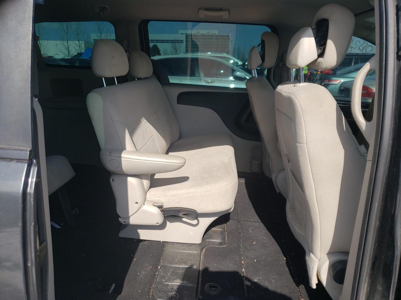 Photo 6 from auction – 2011 DODGE GRAND CARA with VIN 2D4RN4DG0BR763171