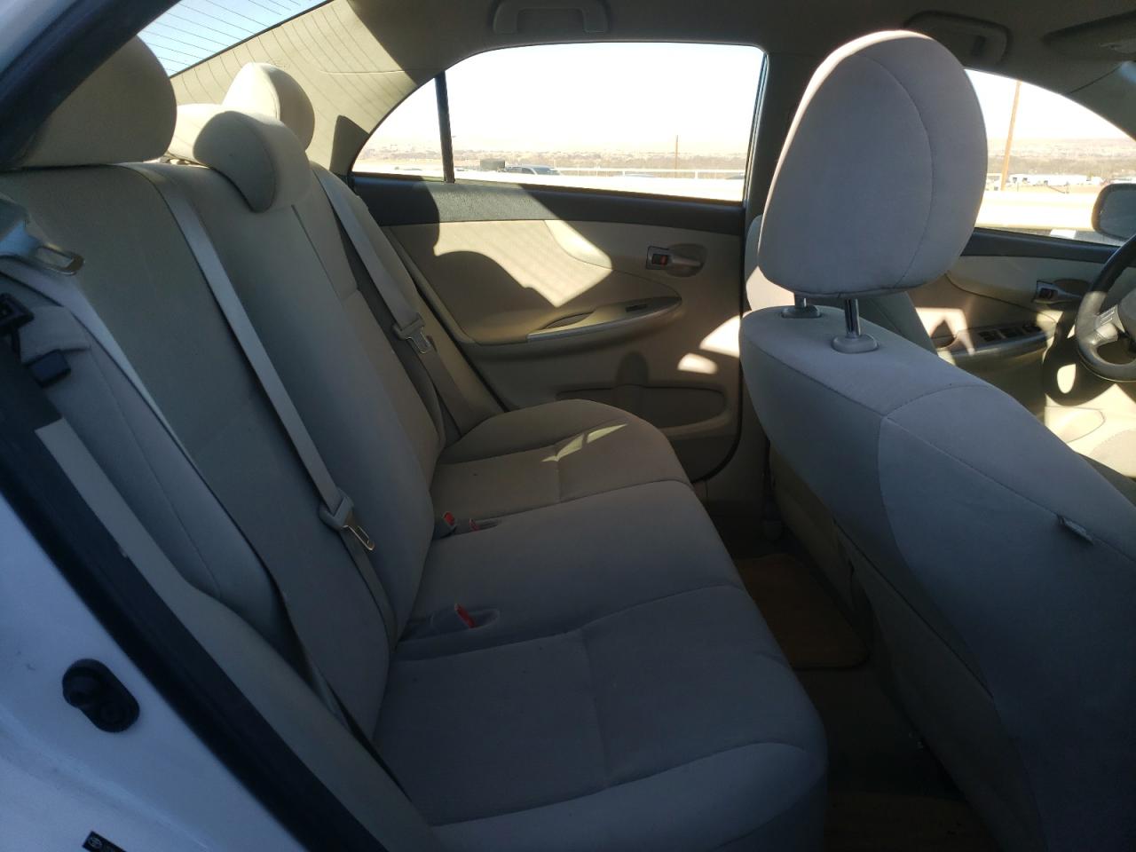 Photo 6 from auction – 2011 TOYOTA COROLLA BA with VIN JTDBU4EE6BJ090440