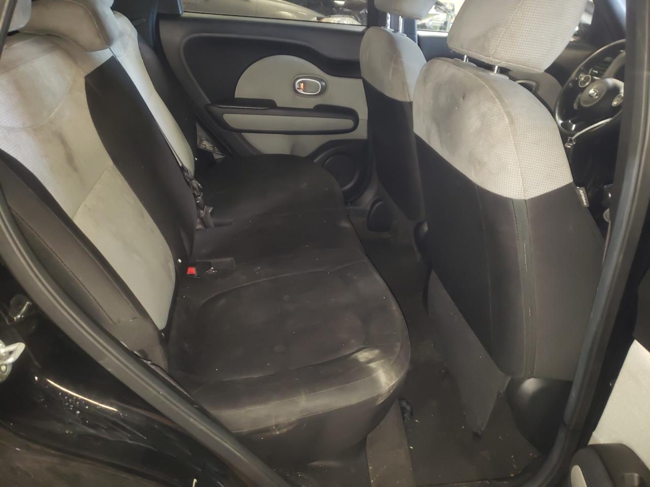 Photo 6 from auction – 2015 KIA SOUL with VIN KNDJN2A23F7222324