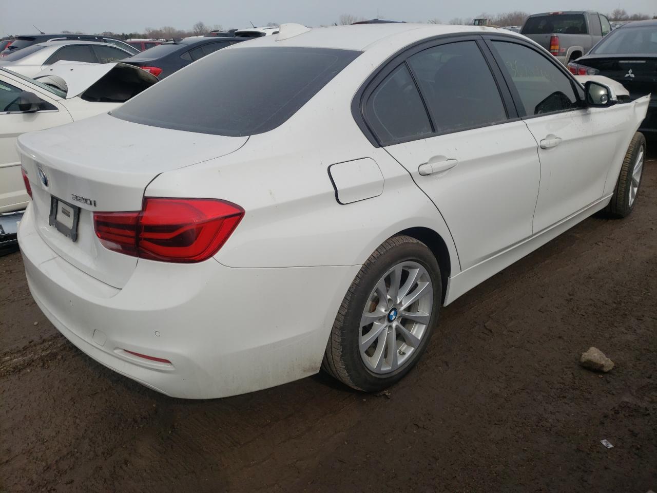 Photo 4 from auction – 2016 BMW 320 XI with VIN WBA8E5G54GNU21071