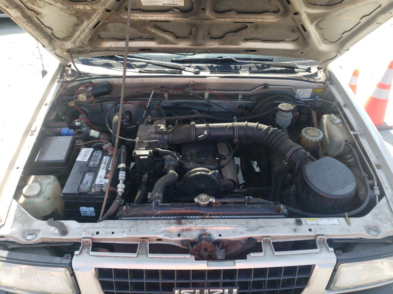 Photo 7 from auction – 1997 ISUZU RODEO S with VIN 4S2CK58E3V4349307