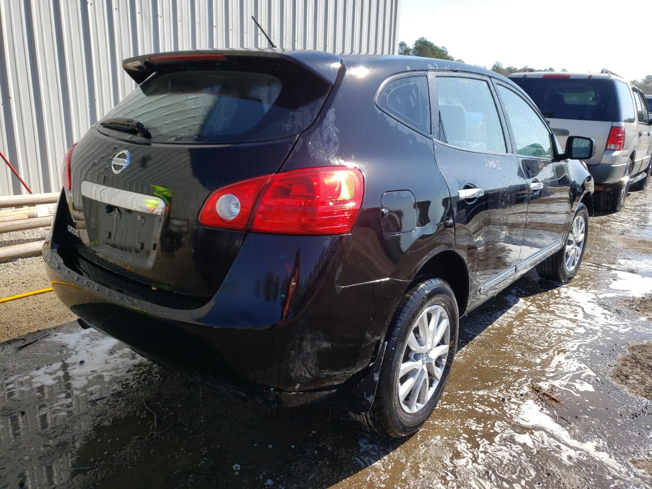 Photo 4 from auction – 2013 NISSAN ROGUE S with VIN JN8AS5MT7DW550142