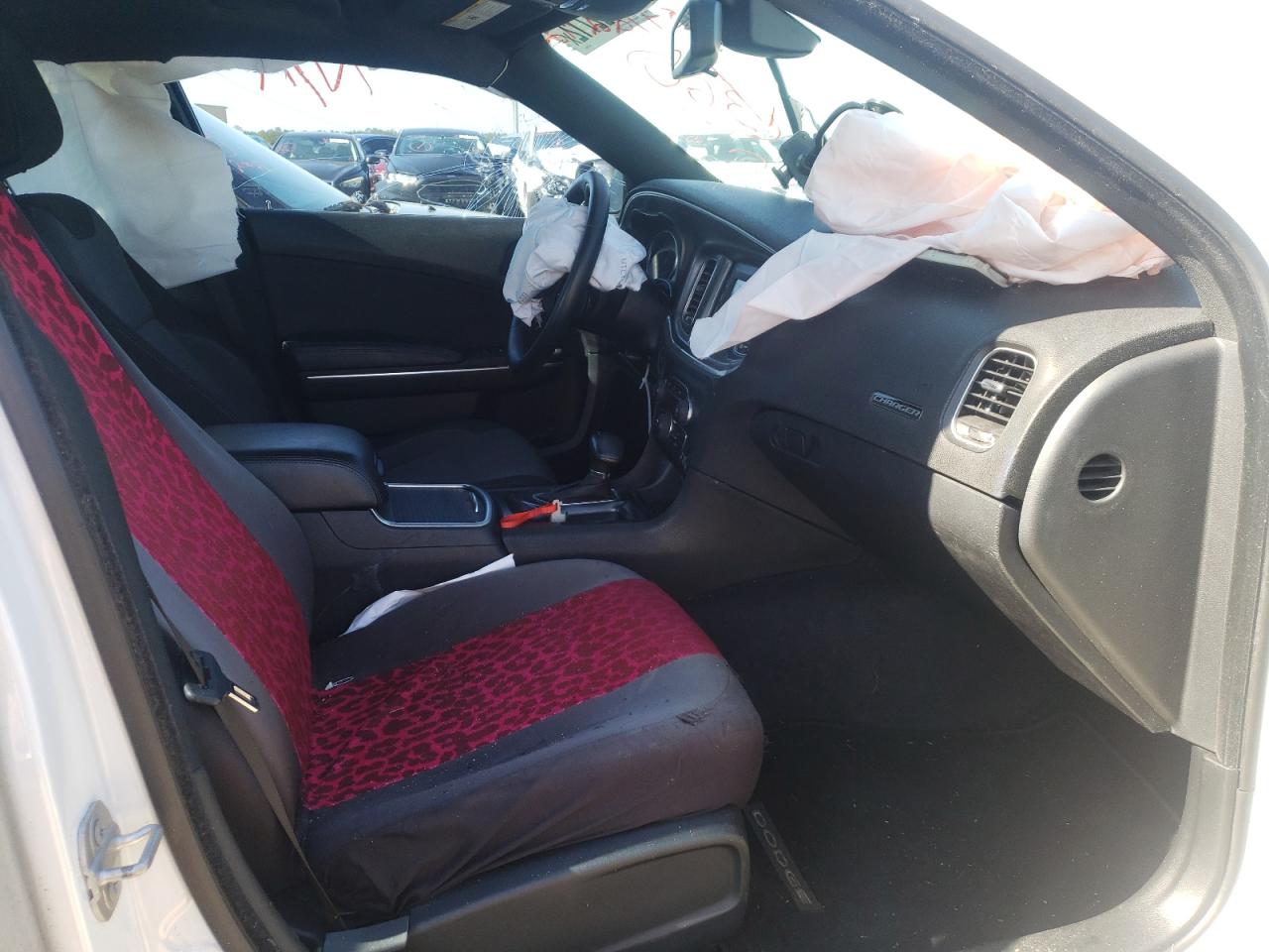 Photo 5 from auction – 2015 DODGE CHARGER SE with VIN 2C3CDXBG6FH820046