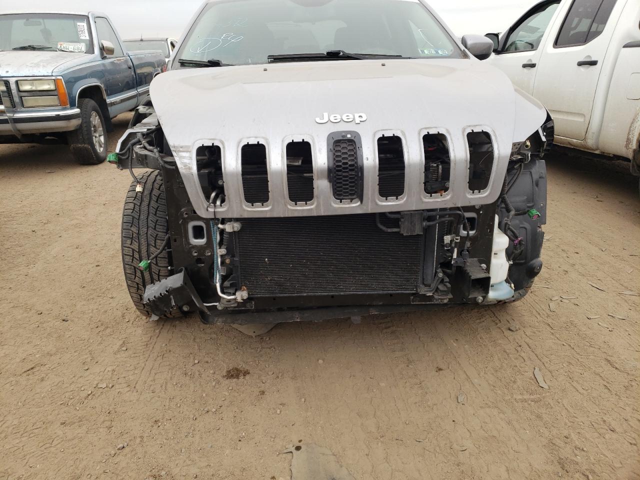 Photo 9 from auction – 2017 JEEP CHEROKEE L with VIN 1C4PJMCSXHW556857