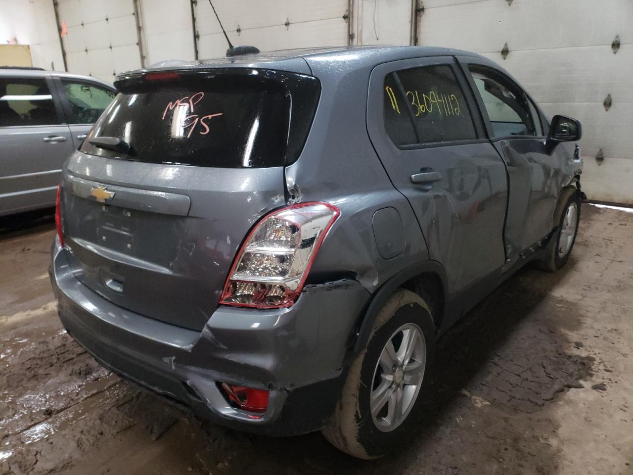Photo 4 from auction – 2020 CHEVROLET TRAX LS with VIN 3GNCJKSB0LL143405