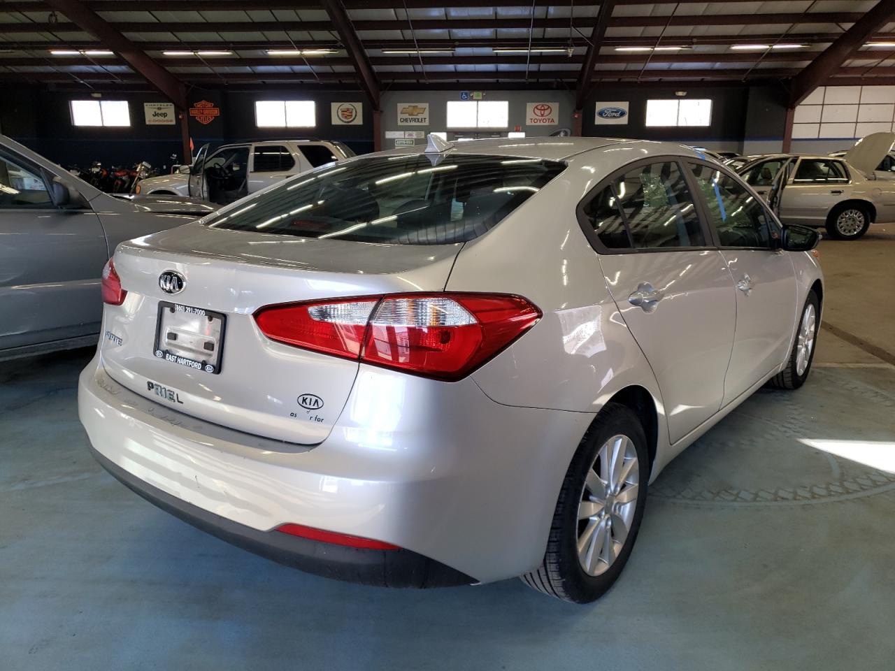 Photo 4 from auction – 2014 KIA FORTE LX with VIN KNAFX4A6XE5166758