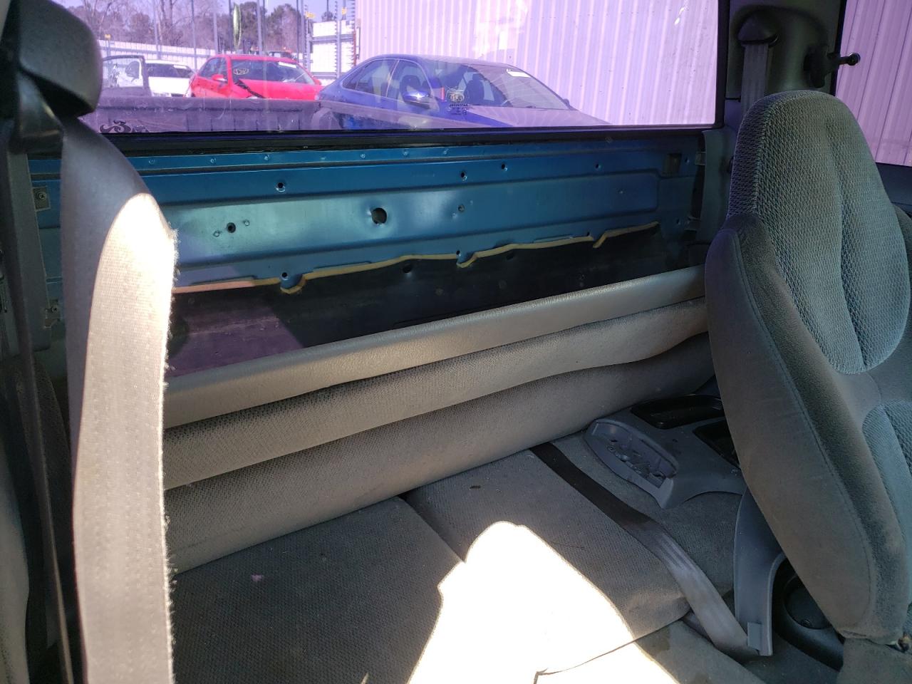 Photo 6 from auction – 2000 DODGE DAKOTA with VIN 1B7GL22Z8YS592681