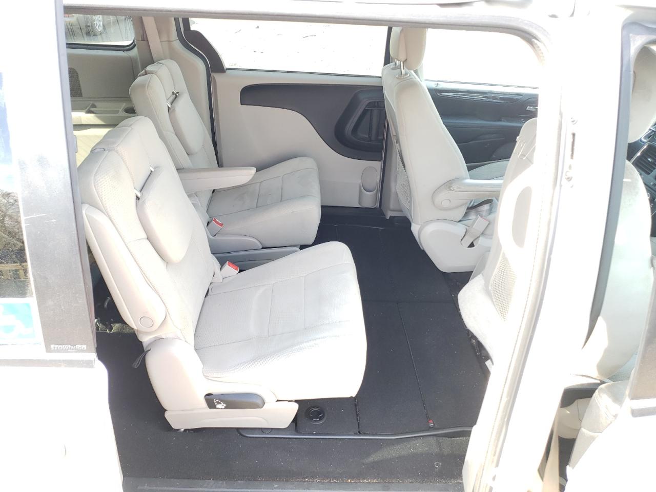 Photo 6 from auction – 2012 DODGE GRAND CARA with VIN 2C4RDGBG3CR299234