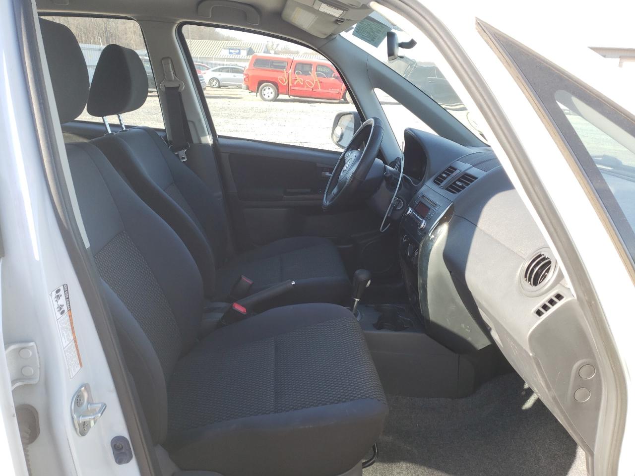 Photo 5 from auction – 2013 SUZUKI SX4 with VIN JS2YB5A31D6102189
