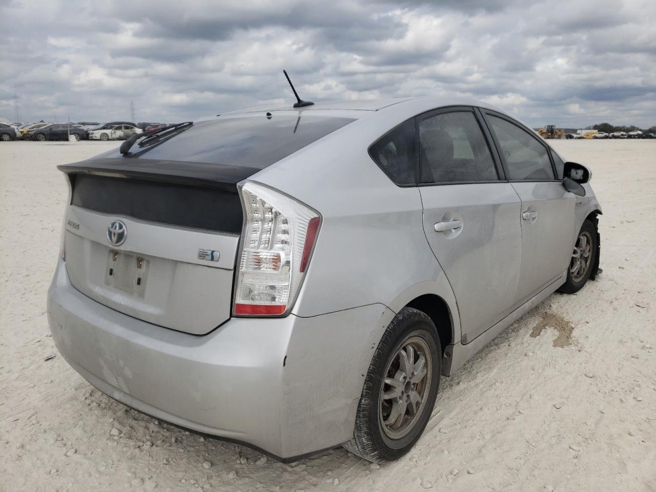 Photo 4 from auction – 2011 TOYOTA PRIUS with VIN JTDKN3DU2B5302548