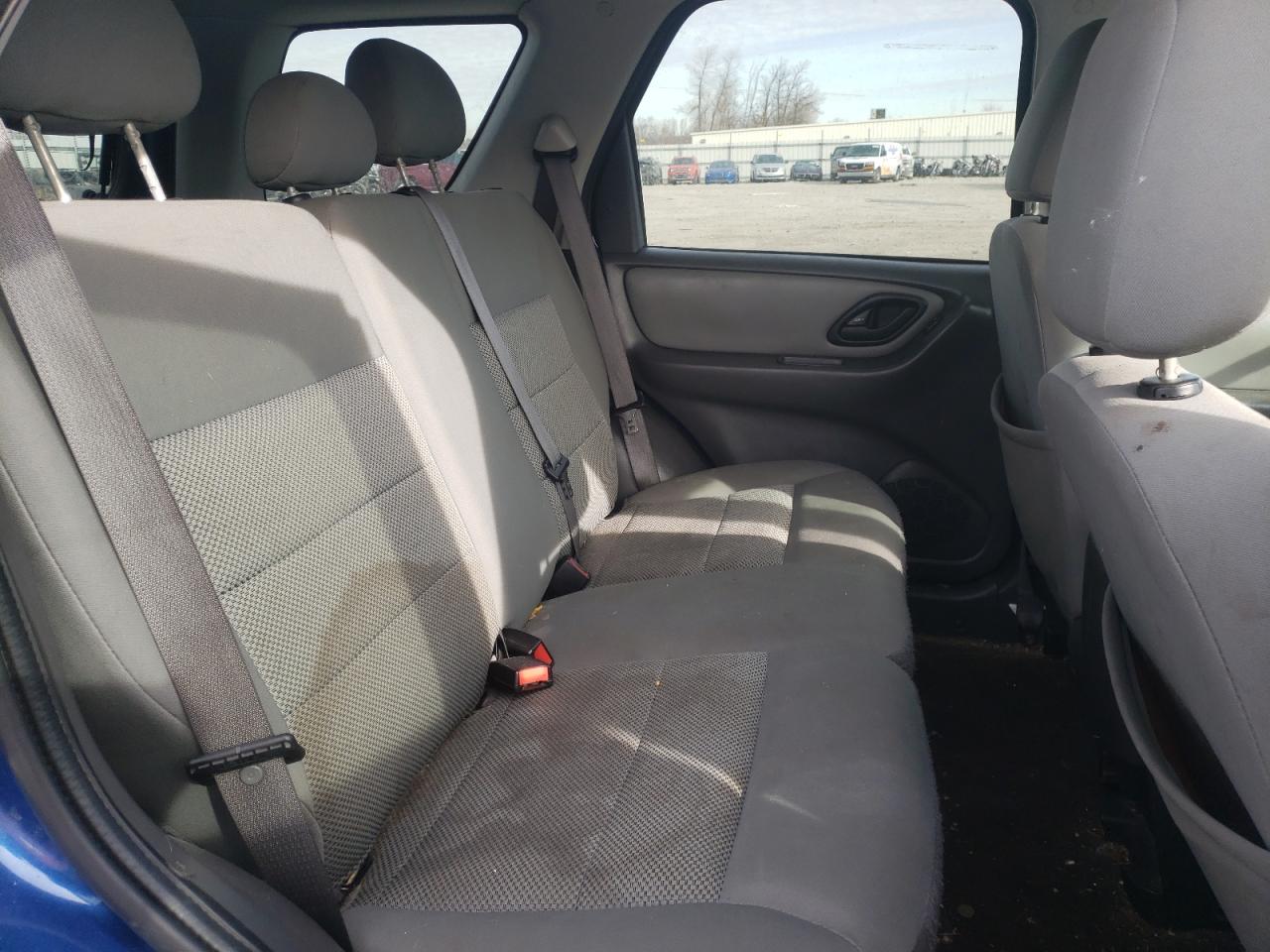 Photo 6 from auction – 2007 FORD ESCAPE XLT with VIN 1FMYU93137KB68855