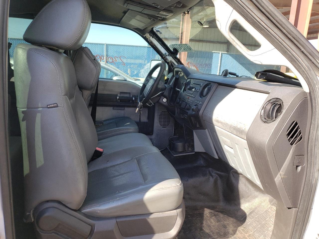 Photo 5 from auction – 2011 FORD F250 SUPER with VIN 1FT7X2B6XBEB22250