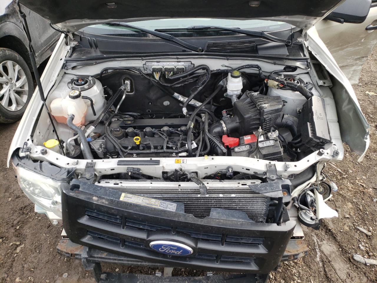 Photo 7 from auction – 2011 FORD ESCAPE XLS with VIN 1FMCU0C7XBKC58071