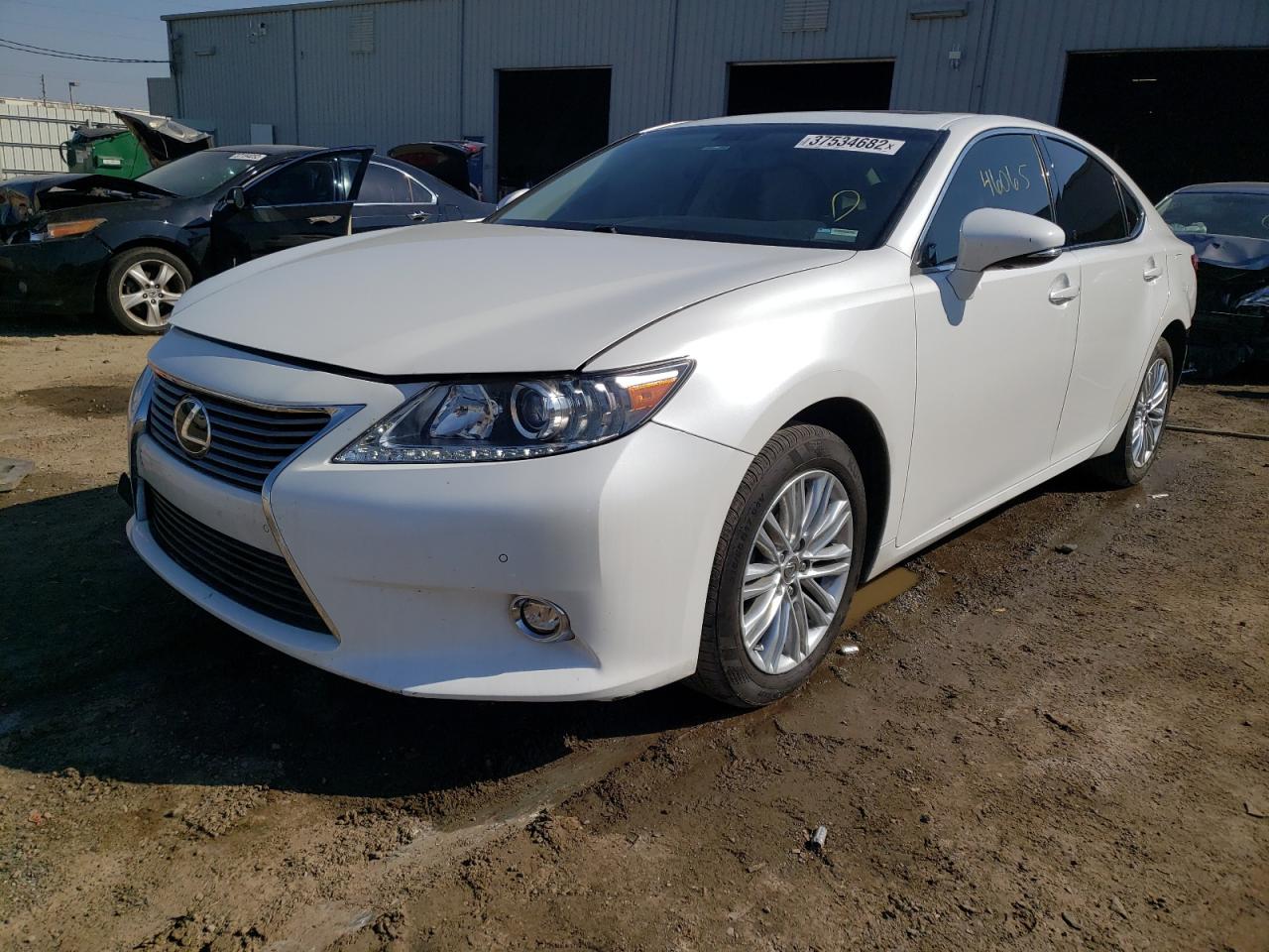 Photo 2 from auction – 2014 LEXUS ES 350 with VIN JTHBK1GG1E2086330