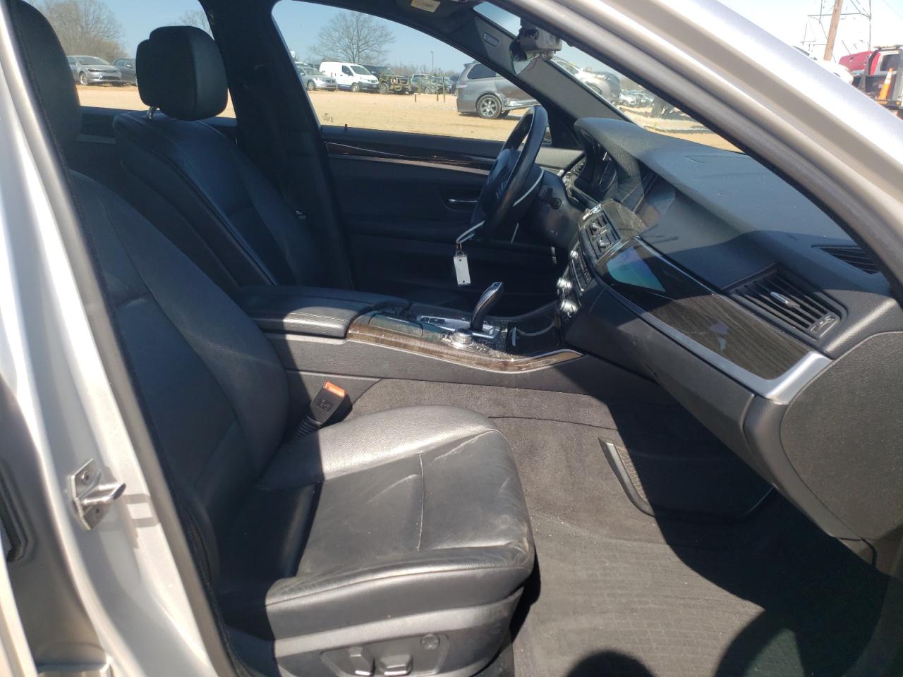 Photo 5 from auction – 2013 BMW 528 I with VIN WBAXG5C53DDY36279
