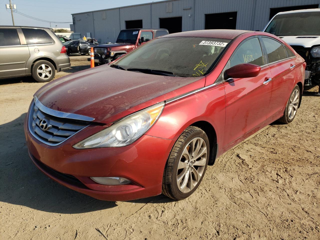 Photo 2 from auction – 2012 HYUNDAI SONATA SE with VIN 5NPEC4AC4CH482718