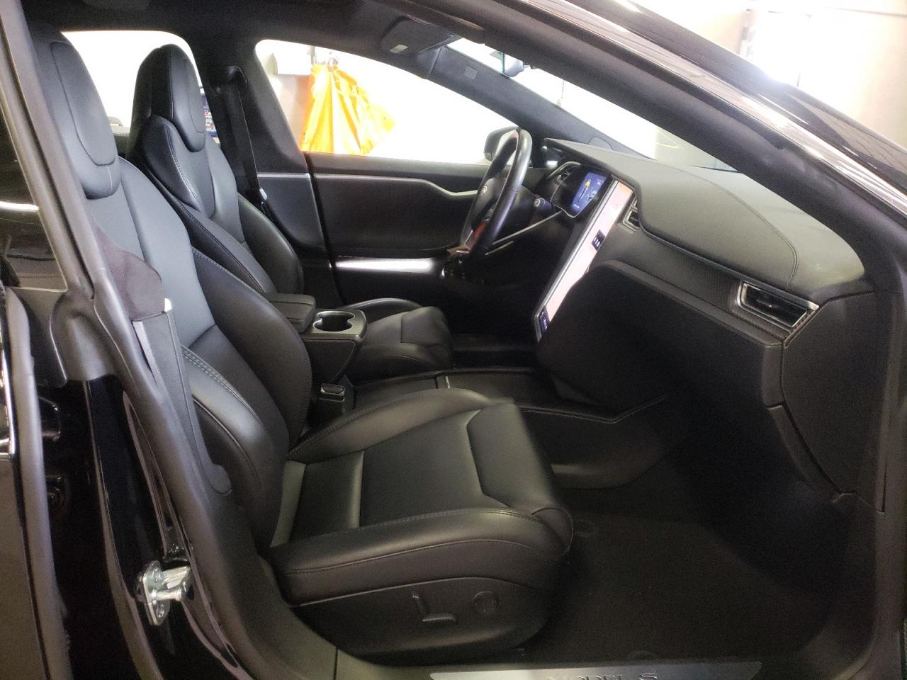 Photo 5 from auction – 2018 TESLA MODEL S with VIN 5YJSA1E42JF249202