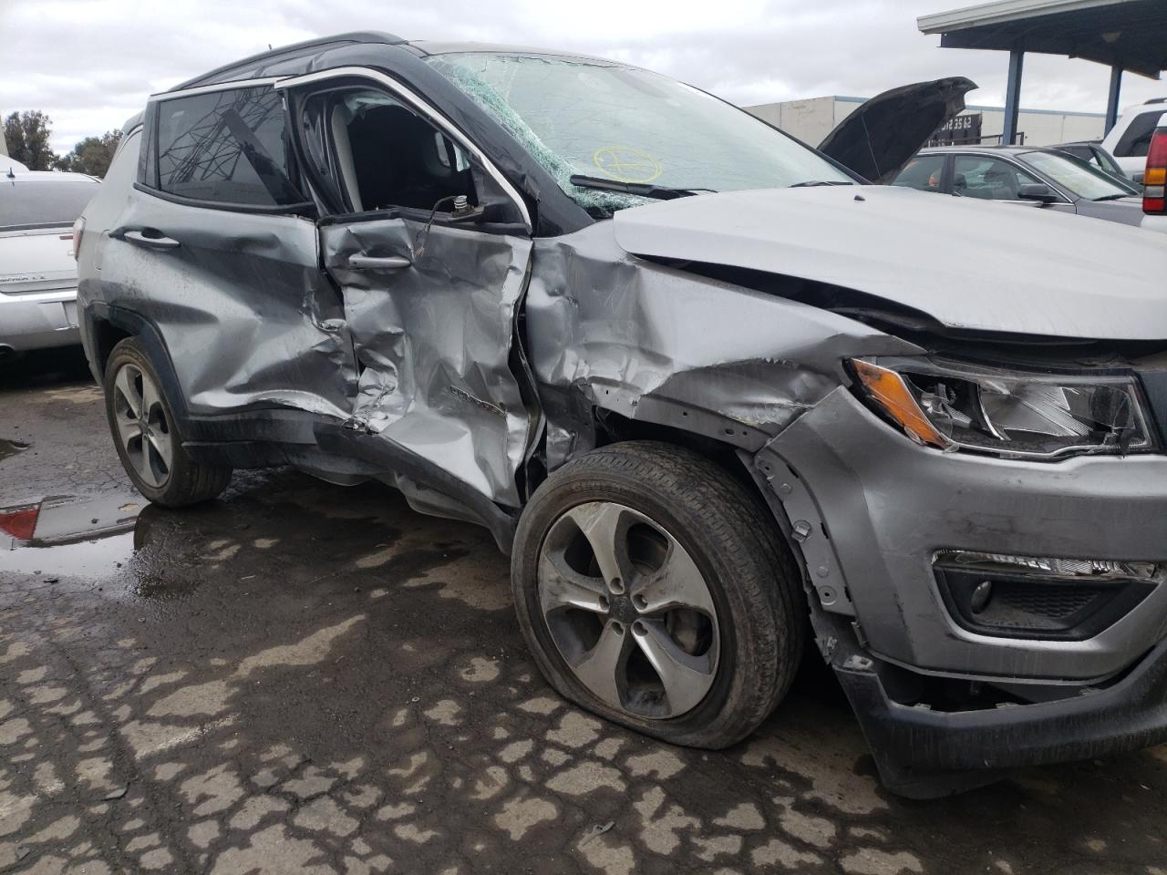 Photo 9 from auction – 2020 JEEP COMPASS LA with VIN 3C4NJCBB2LT236420