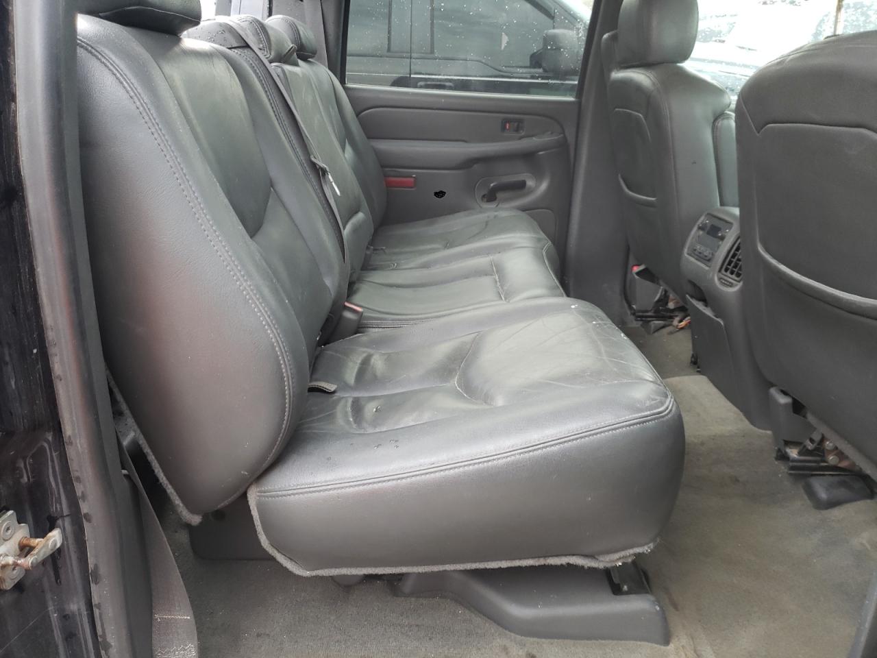 Photo 6 from auction – 2005 CHEVROLET SILVERADO with VIN 2GCEK13T051252726