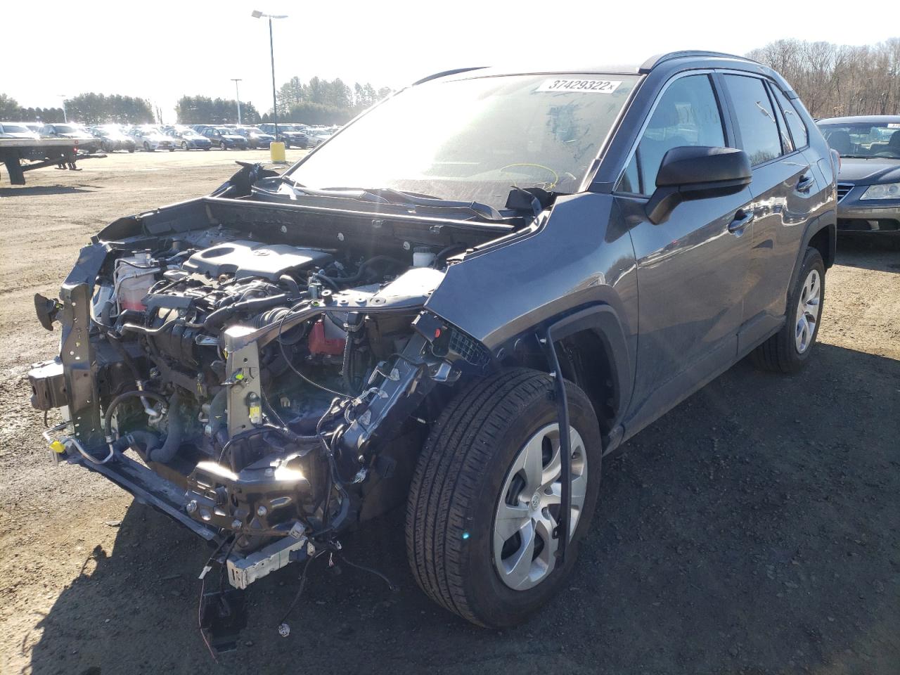 Photo 2 from auction – 2021 TOYOTA RAV4 LE with VIN 2T3F1RFV5MC159646
