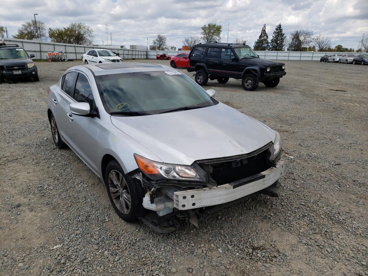 ACURA ILX 20 2013 with VIN 19VDE1F31DE010097 - Photo from auction