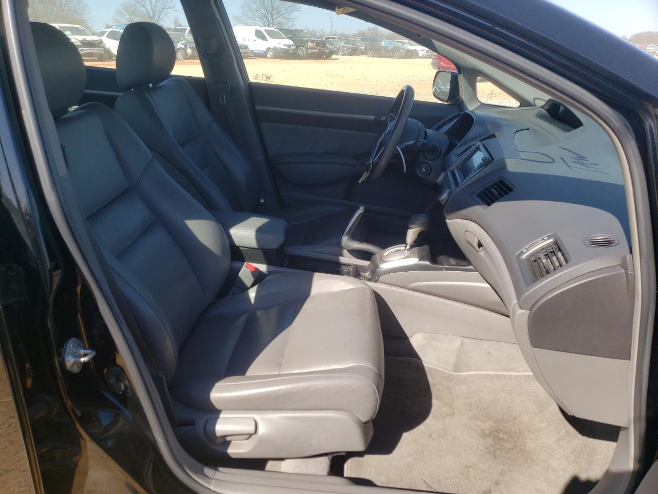 Photo 5 from auction – 2010 HONDA CIVIC EXL with VIN 2HGFA1F9XAH564708