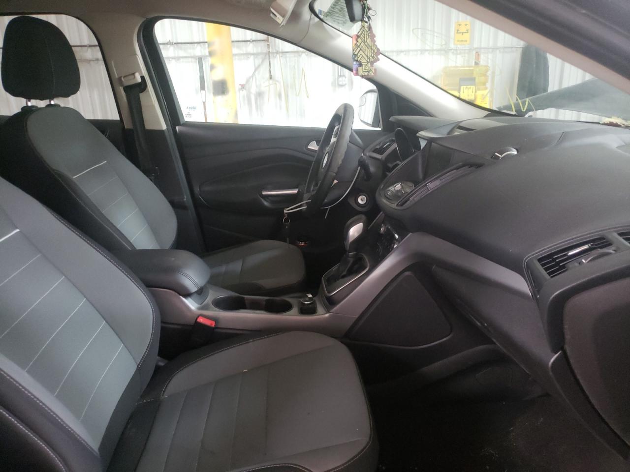 Photo 5 from auction – 2013 FORD ESCAPE SE with VIN 1FMCU0G99DUD16075