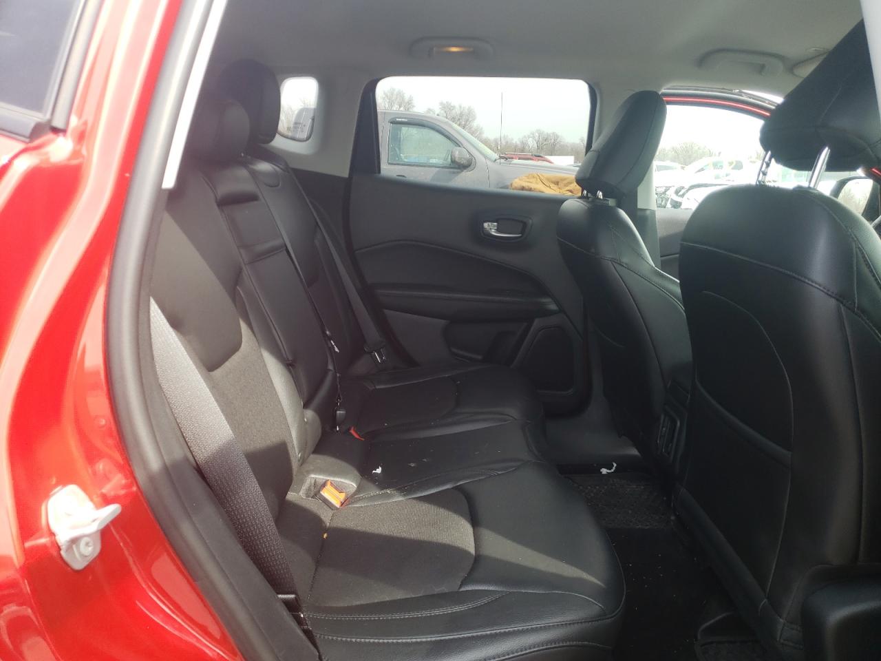 Photo 6 from auction – 2018 JEEP COMPASS LA with VIN 3C4NJDBB8JT453358