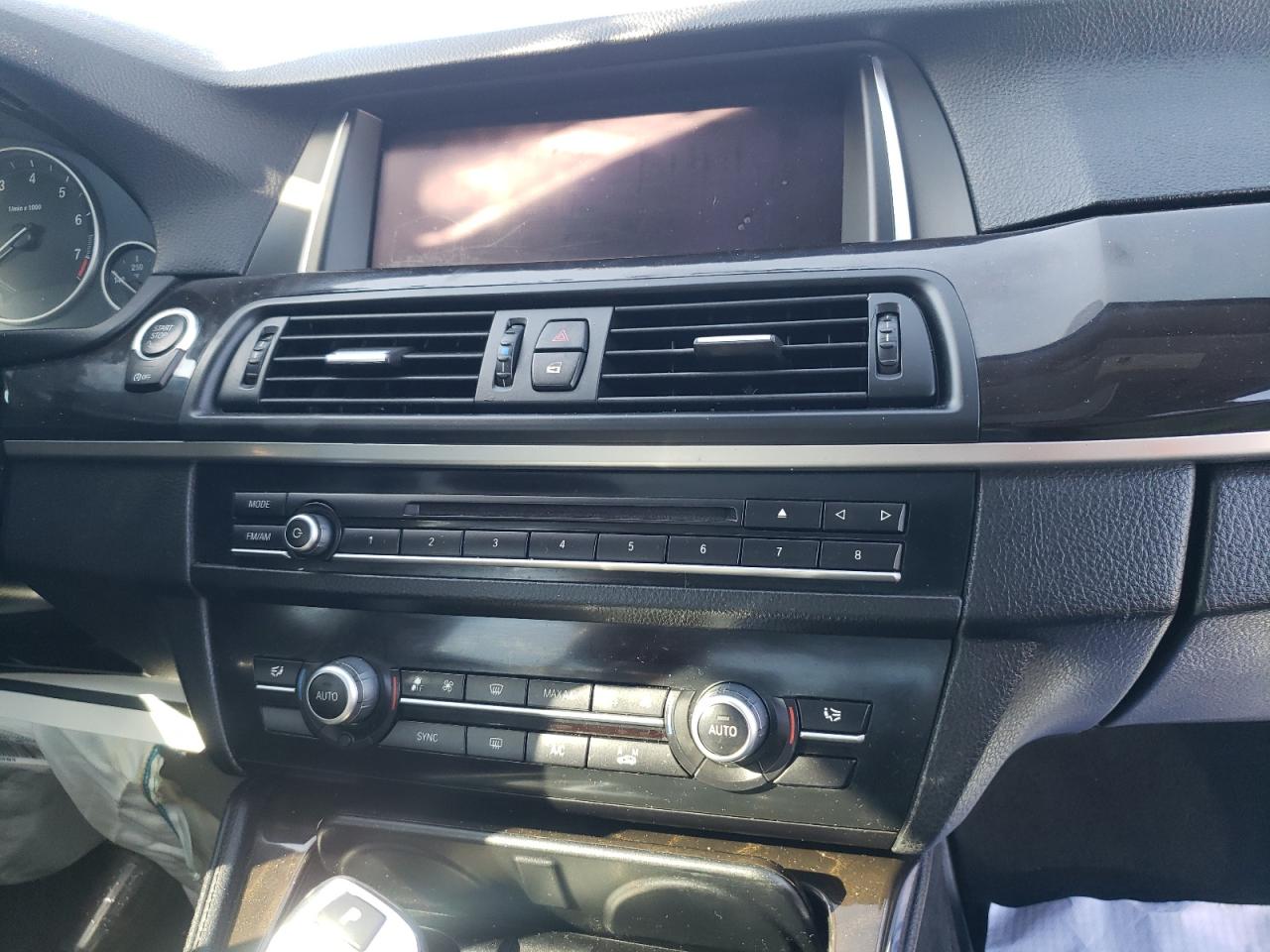 Photo 9 from auction – 2015 BMW 528 I with VIN WBA5A5C52FD512963