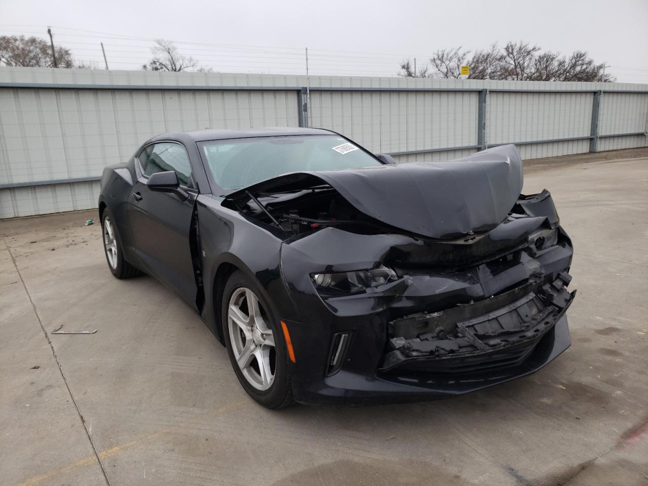 CHEVROLET CAMARO LT 2016 with VIN 1G1FB1RS9G0163487 - Photo from auction