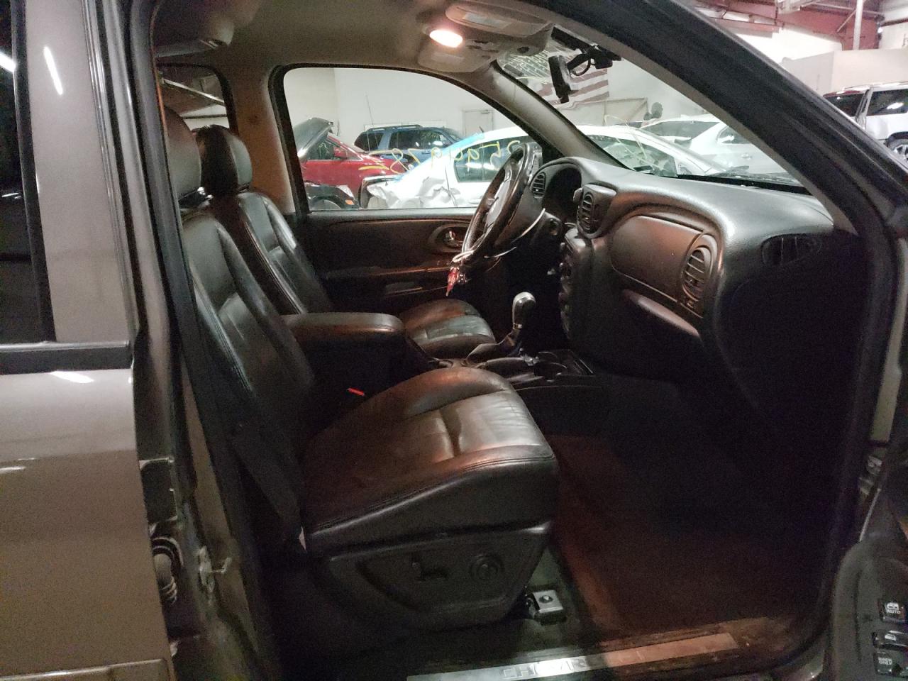 Photo 5 from auction – 2005 CHEVROLET TRAILBLAZE with VIN 1GNET16M856205834