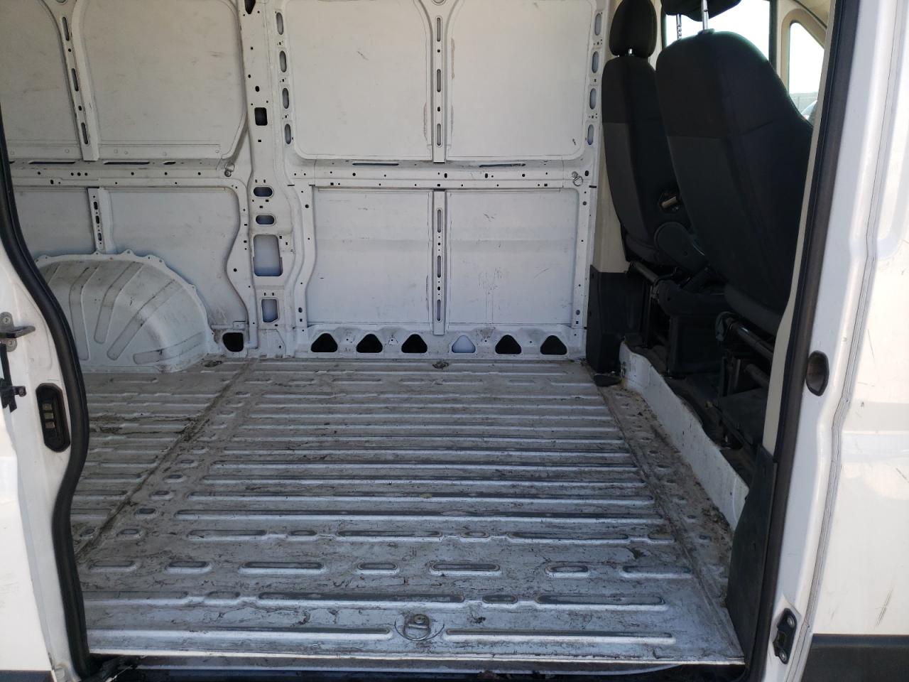 Photo 6 from auction – 2020 RAM PROMASTER with VIN 3C6TRVBG0LE102377