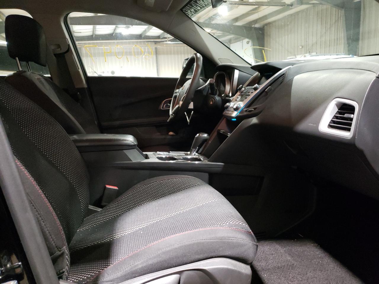 Photo 5 from auction – 2016 CHEVROLET EQUINOX LS with VIN 2GNFLEEK6G6175287