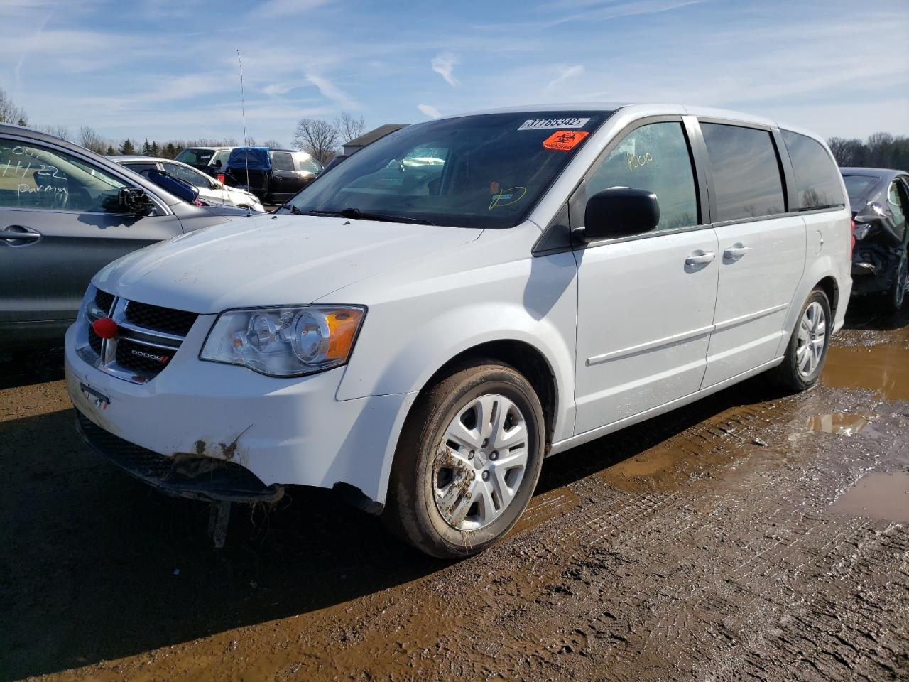 Фото 2 с аукциона – 2016 DODGE GRAND CARA с VIN 2C4RDGBG3GR372219
