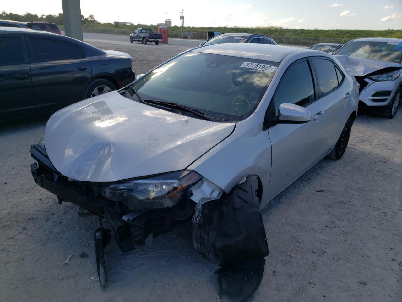 Photo 2 from auction – 2017 TOYOTA COROLLA L with VIN 2T1BURHE2HC813097