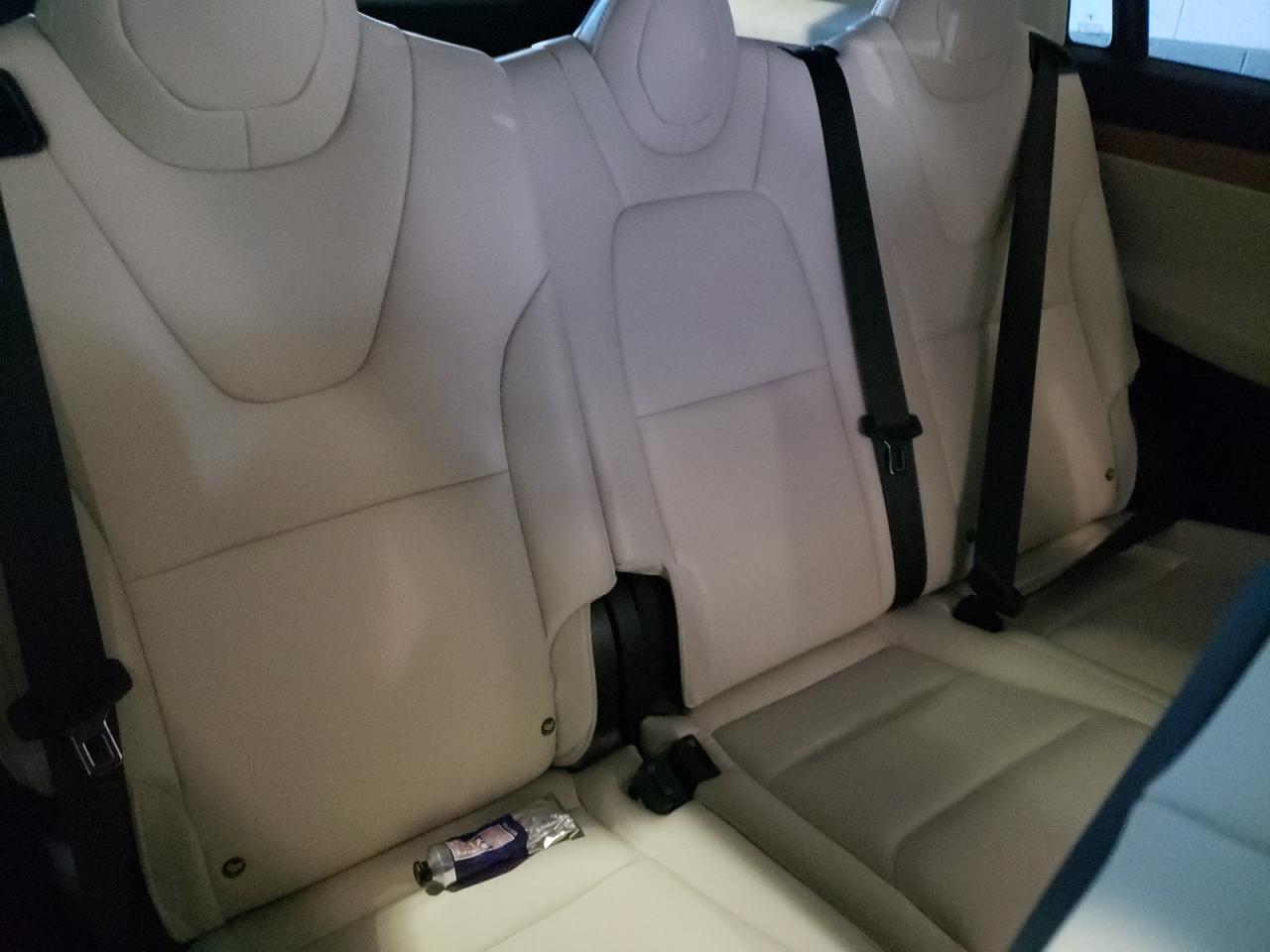 Photo 6 from auction – 2019 TESLA MODEL X with VIN 5YJXCDE25KF180264