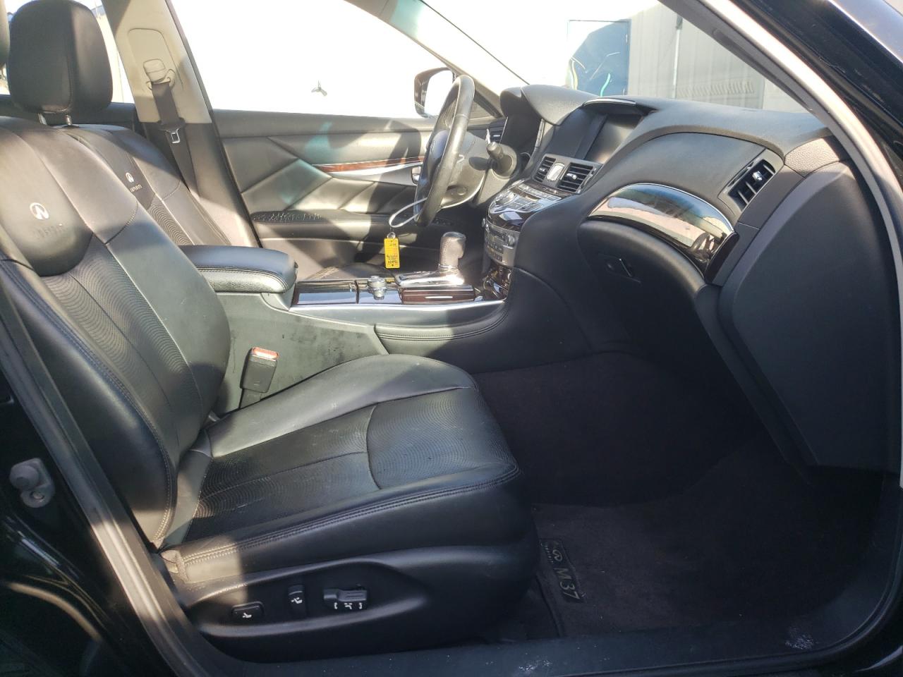 Photo 5 from auction – 2012 INFINITI M37 with VIN JN1BY1AP1CM330040