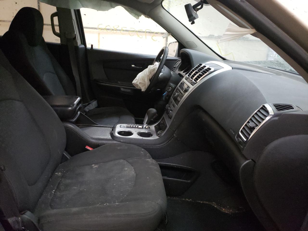 Photo 5 from auction – 2011 GMC ACADIA SLE with VIN 1GKKRNED4BJ334914