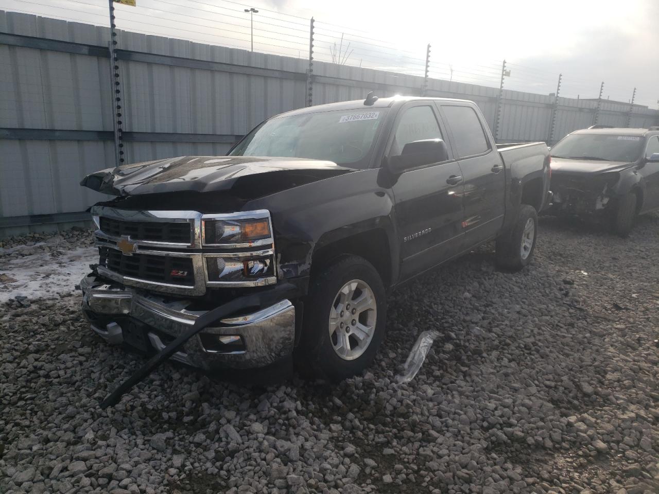 Photo 2 from auction – 2015 CHEVROLET SILVERADO with VIN 3GCUKREC9FG325589
