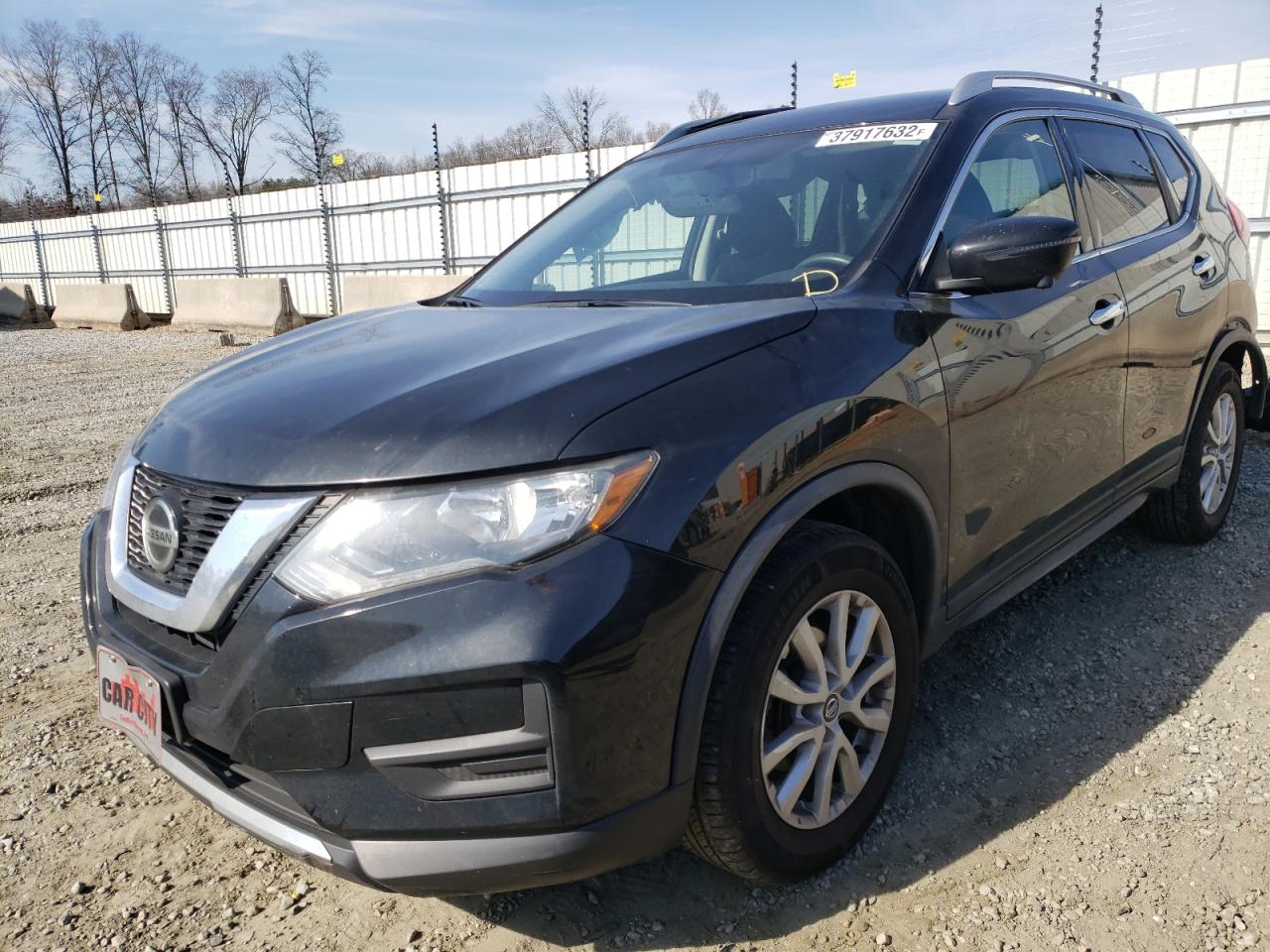 Photo 2 from auction – 2018 NISSAN ROGUE S with VIN KNMAT2MV1JP519905