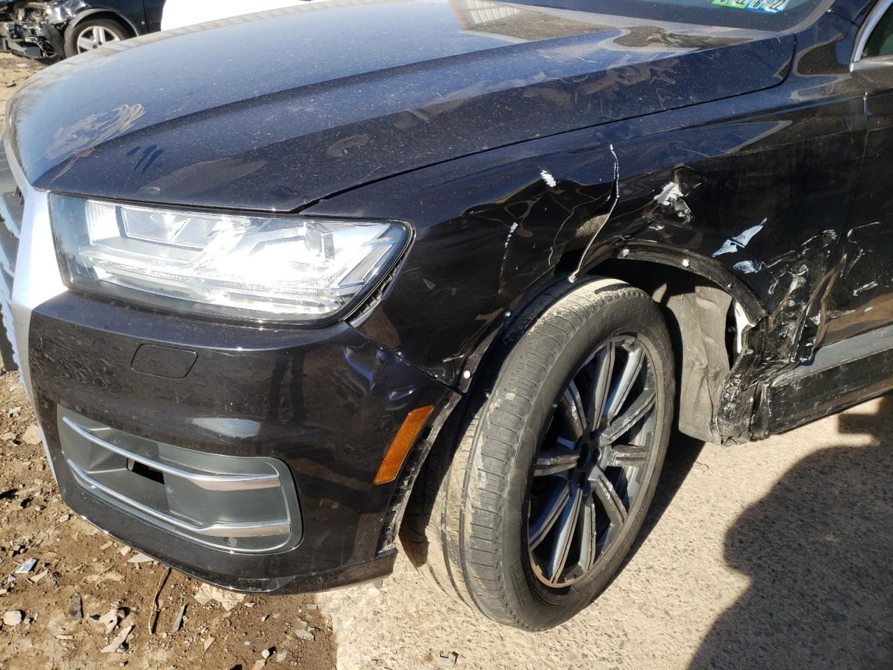 Photo 9 from auction – 2019 AUDI Q7 PREMIUM with VIN WA1LAAF76KD028640