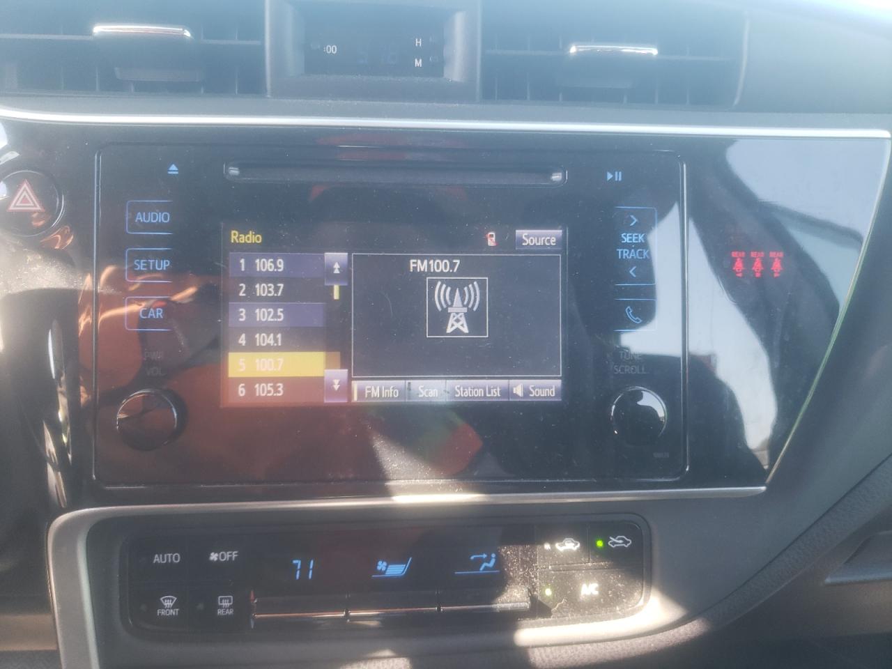 Photo 9 from auction – 2018 TOYOTA COROLLA L with VIN 5YFBURHE7JP767546