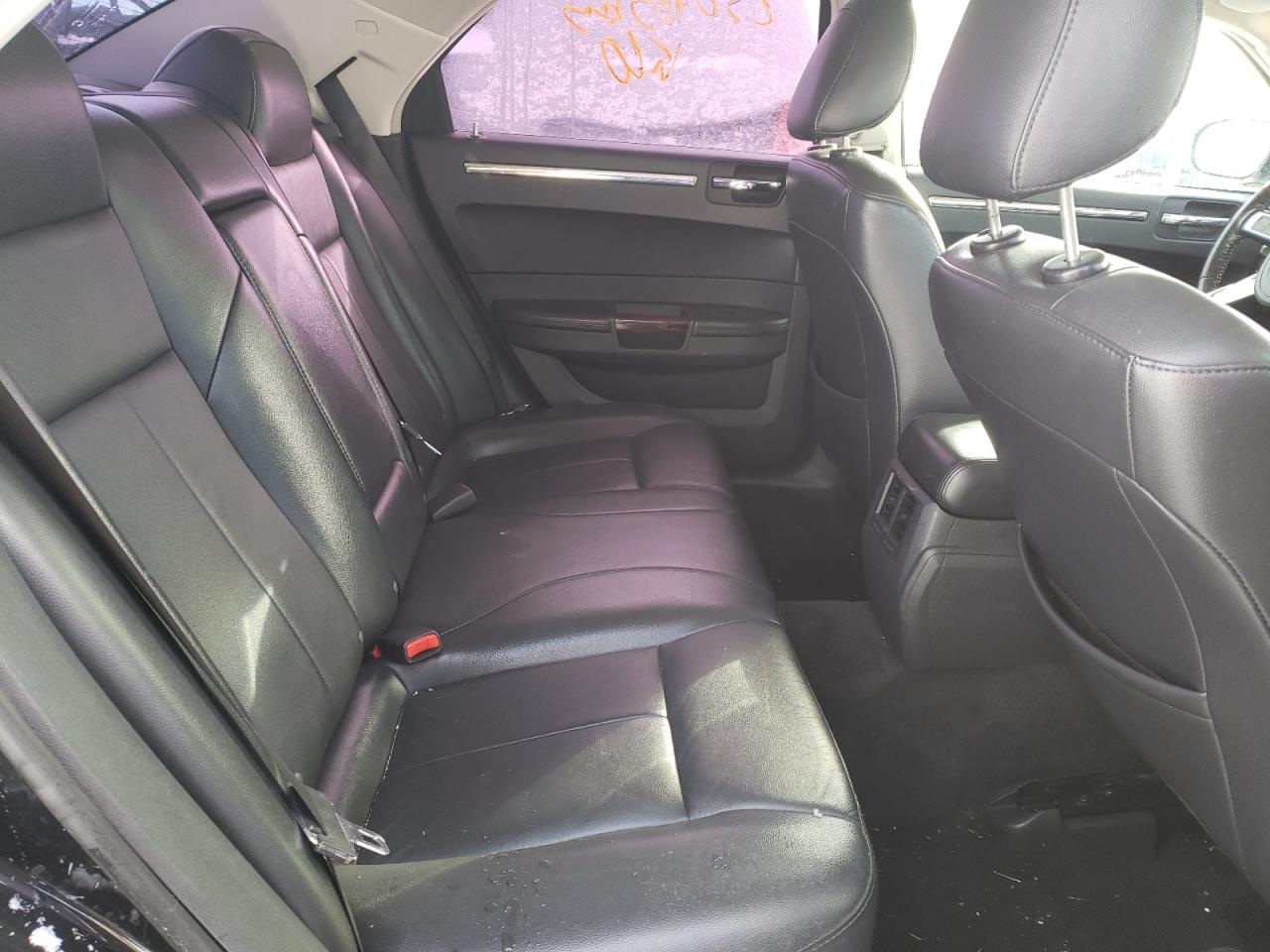 Photo 6 from auction – 2010 CHRYSLER 300 LIMITE with VIN 2C3CA3CV0AH201028