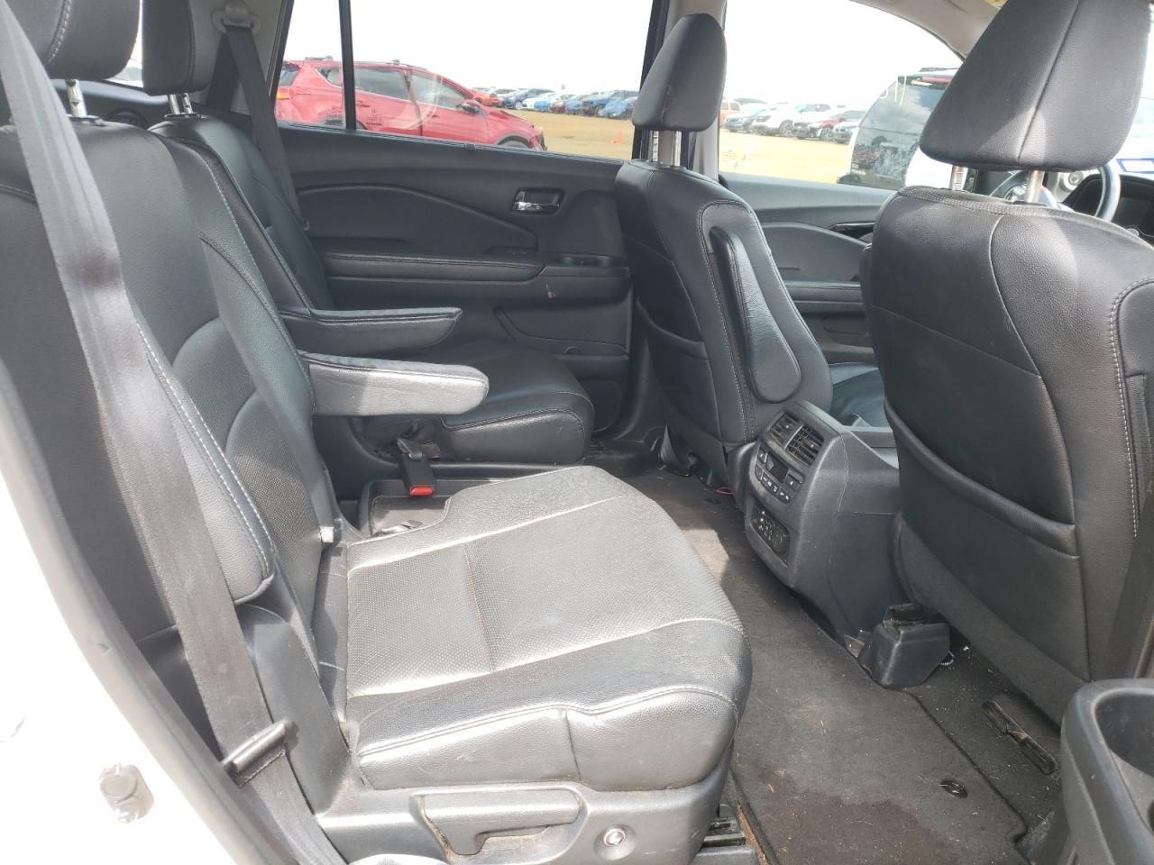 Zdjęcie 6 z aukcji – 2017 HONDA PILOT ELIT z VIN 5FNYF6H06HB067286